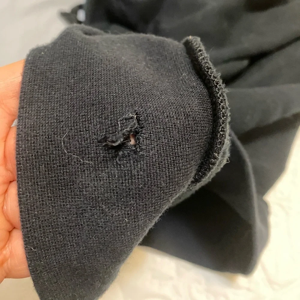 The North Face Women's Black Hoodie - Picture 6 of 7